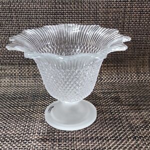 iM Vintage Flower Glass Vase. Medium Side.